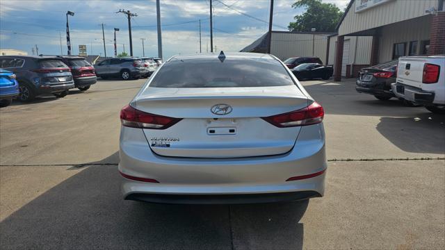 Hyundai Elantra  2017