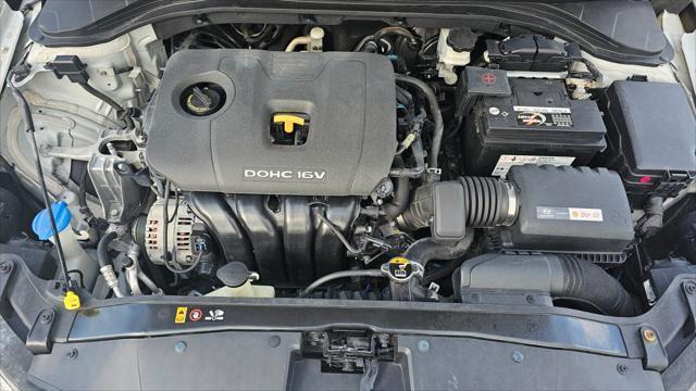 Hyundai Elantra  2017