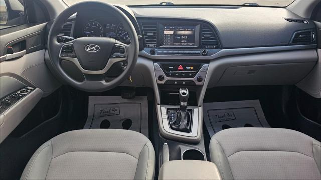 Hyundai Elantra  2017