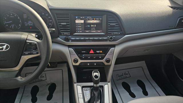 Hyundai Elantra  2017