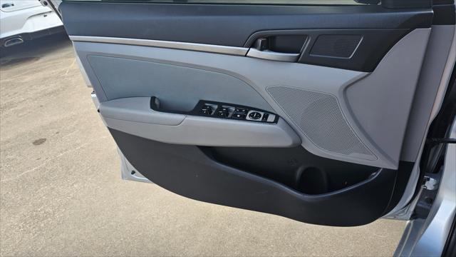 Hyundai Elantra  2017