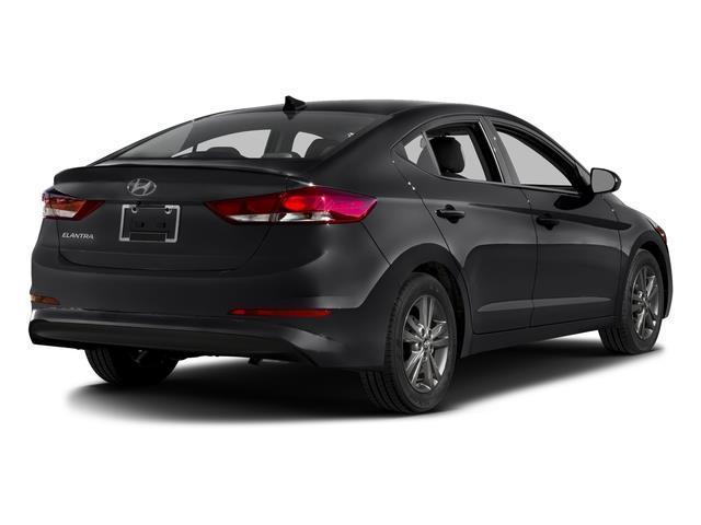 Hyundai Elantra  2017