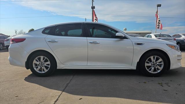 Kia Optima  2017