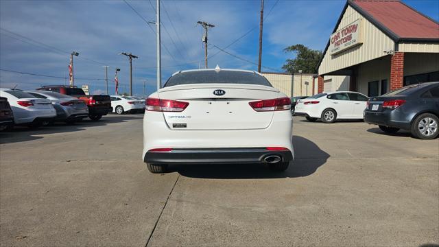Kia Optima  2017