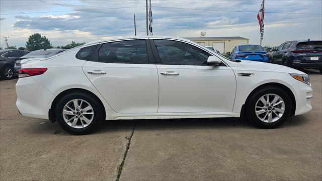 Kia Optima  2017