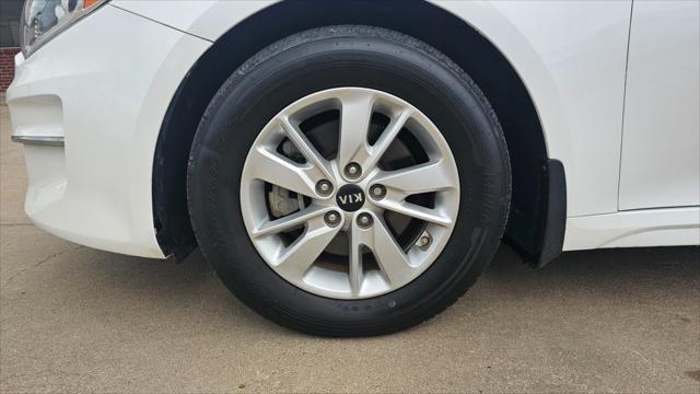 Kia Optima  2017