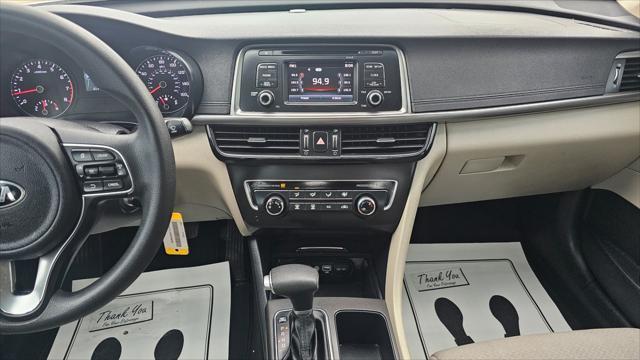 Kia Optima  2017