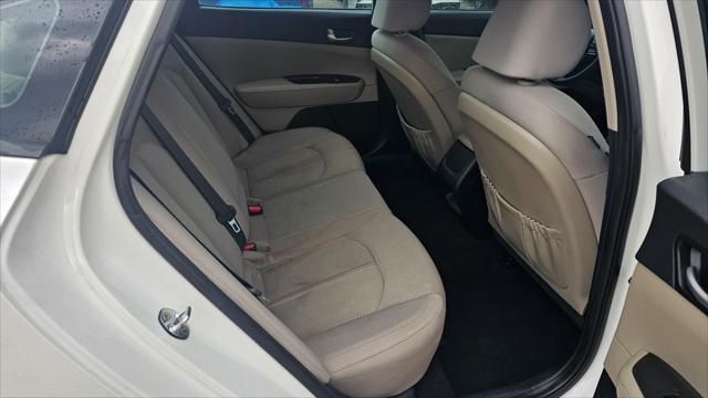 Kia Optima  2017