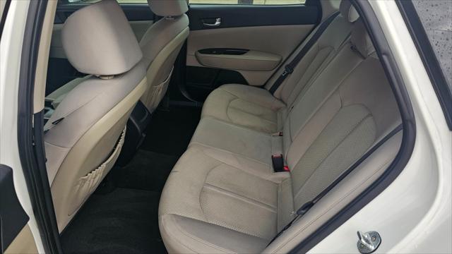 Kia Optima  2017