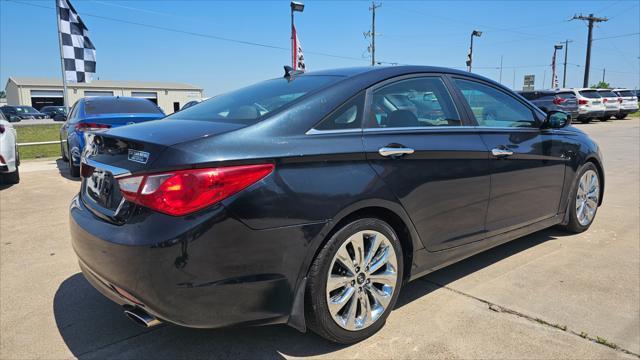 Hyundai Sonata  2011