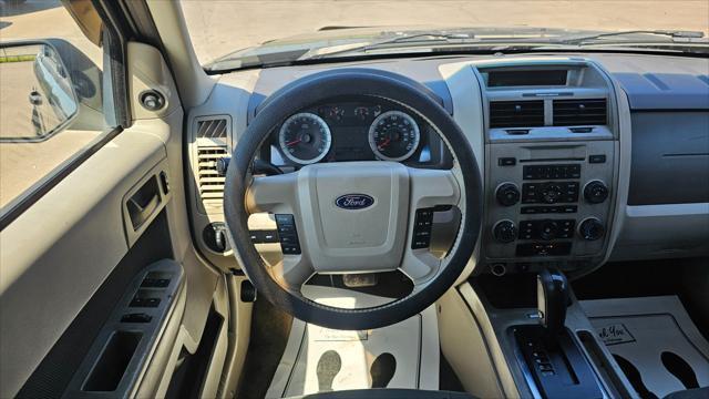 Ford Escape  2009