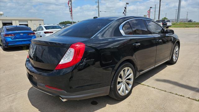 Lincoln MKS  2014