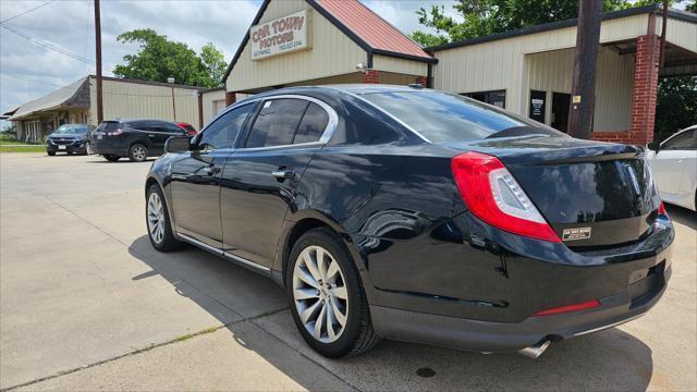 Lincoln MKS  2014