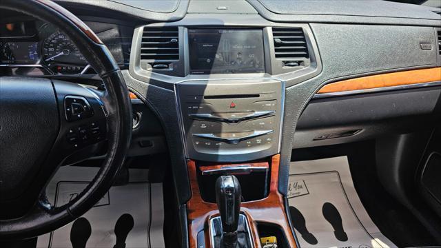 Lincoln MKS  2014