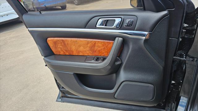 Lincoln MKS  2014