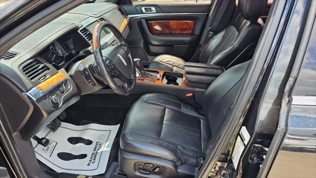 Lincoln MKS  2014