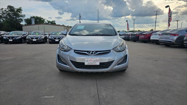 Hyundai Elantra  2016