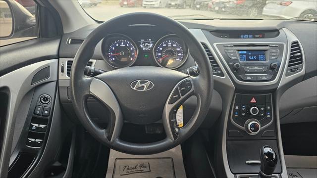 Hyundai Elantra  2016