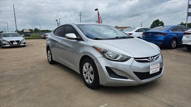 Hyundai Elantra  2016