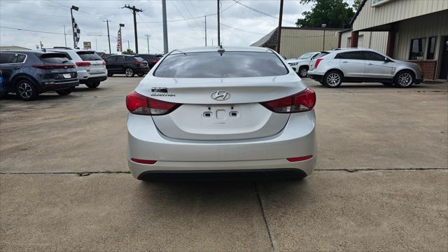 Hyundai Elantra  2016