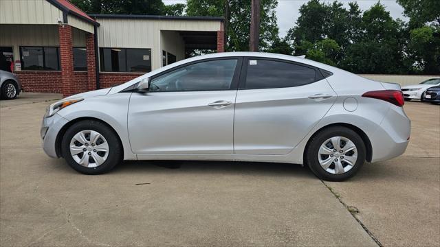 Hyundai Elantra  2016