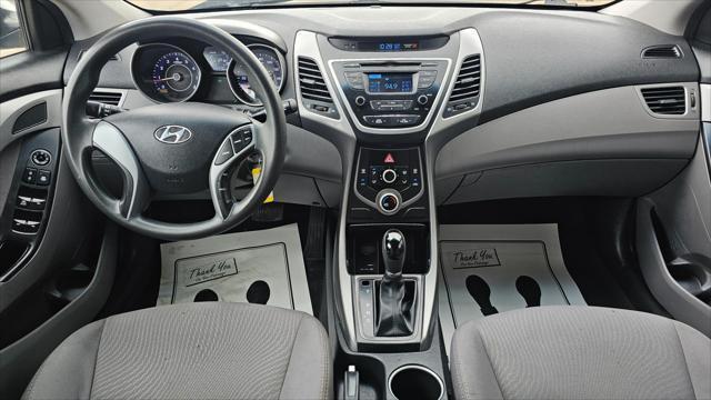 Hyundai Elantra  2016