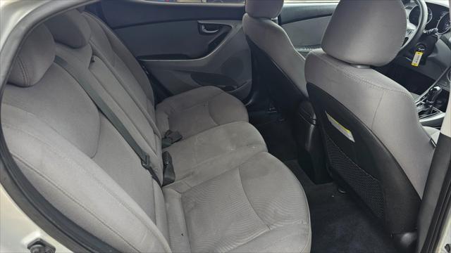 Hyundai Elantra  2016