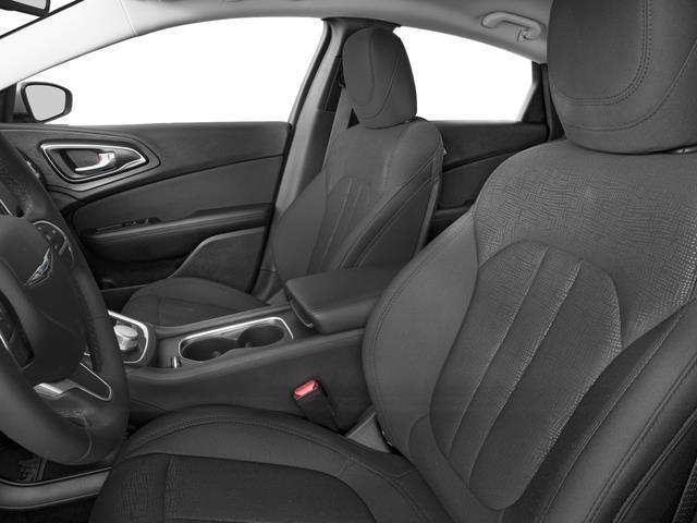 Chrysler 200  2016