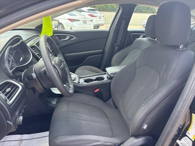Chrysler 200  2016