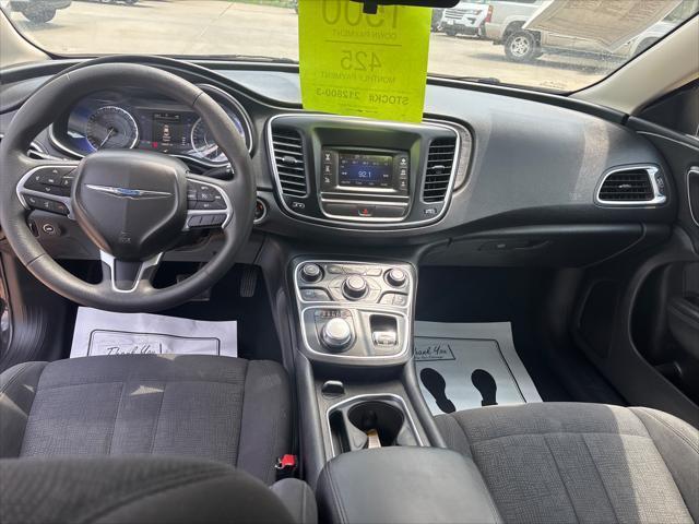 Chrysler 200  2016