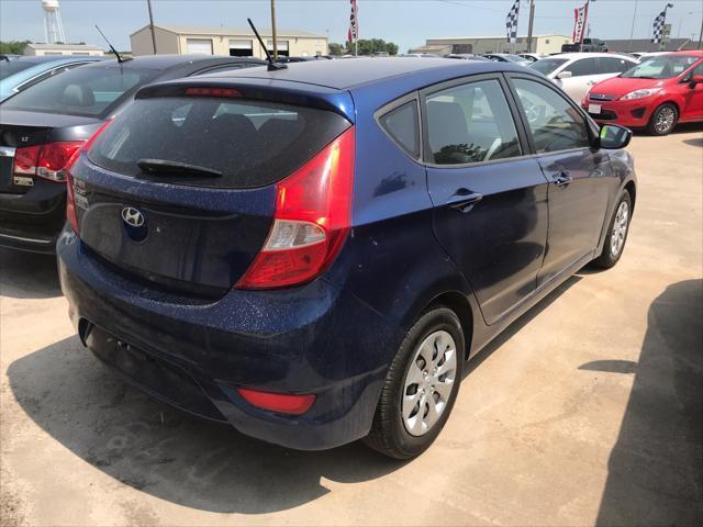 Hyundai Accent  2015