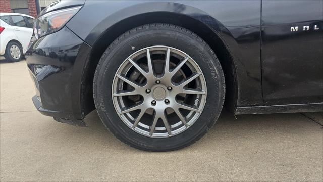 Chevrolet Malibu  2017