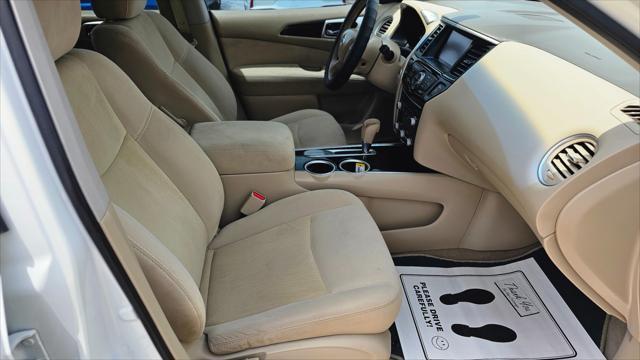 Nissan Pathfinder  2015