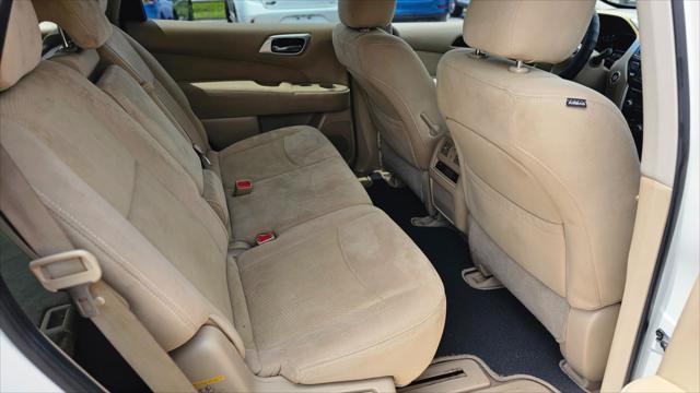 Nissan Pathfinder  2015