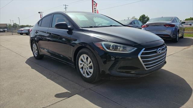 Hyundai Elantra  2018