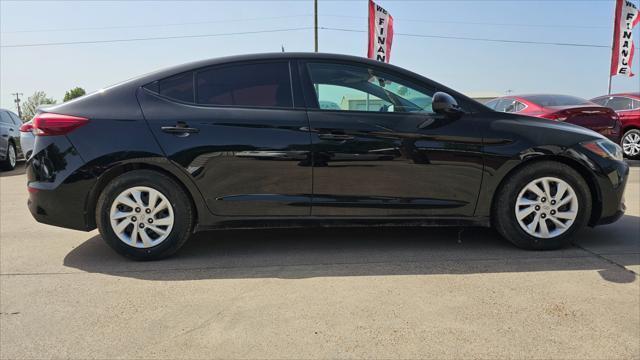 Hyundai Elantra  2018