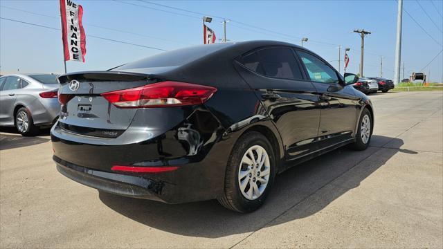 Hyundai Elantra  2018