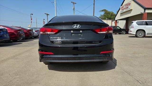 Hyundai Elantra  2018