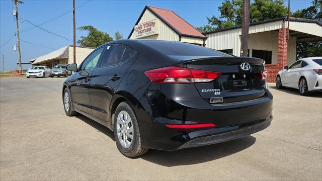 Hyundai Elantra  2018