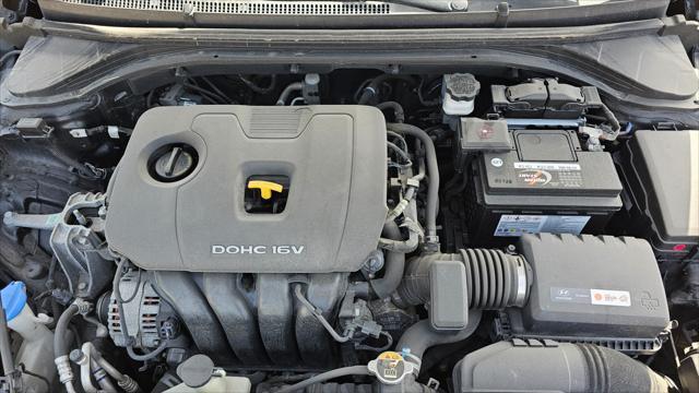 Hyundai Elantra  2018