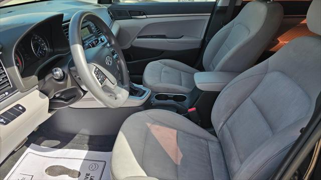 Hyundai Elantra  2018