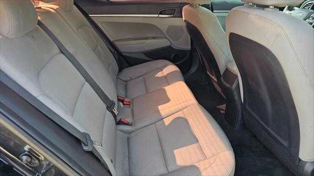 Hyundai Elantra  2018