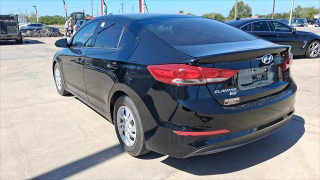 Hyundai Elantra  2018