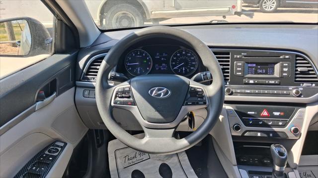 Hyundai Elantra  2018