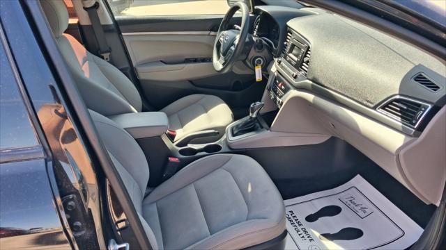 Hyundai Elantra  2018