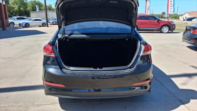 Hyundai Elantra  2018