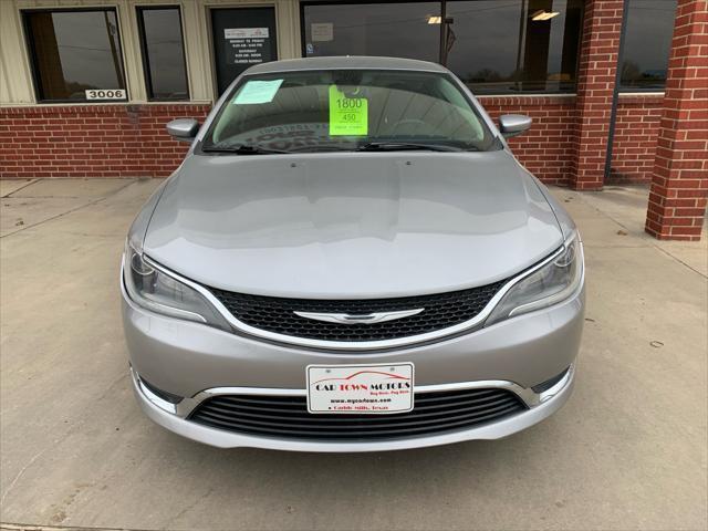 Chrysler 200  2015