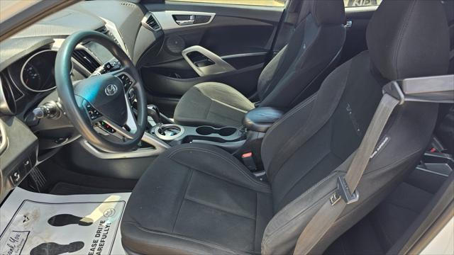 Hyundai Veloster  2014