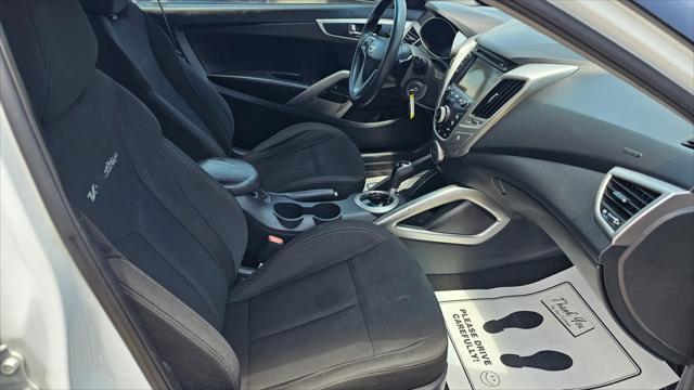 Hyundai Veloster  2014