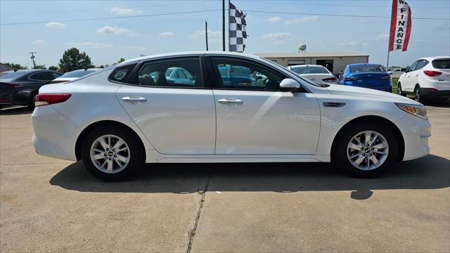 Kia Optima  2017